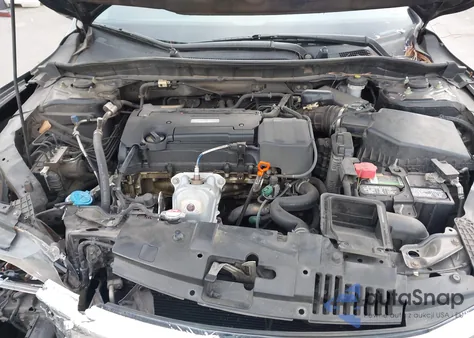 2016 Honda Accord Lx z USA, uszkodzony, nr VIN 1HGCR2F31GA131816